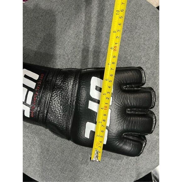 Jose CuervoâTequila Promotional UFC Display Octagon And Fight Glove - Picture 11 of 16